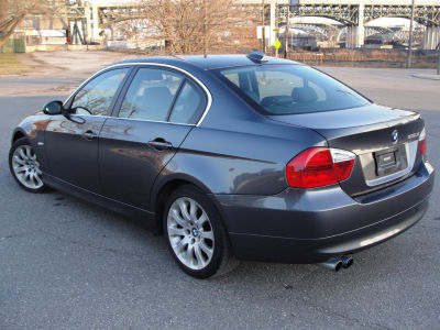 2006 BMW 330  xi