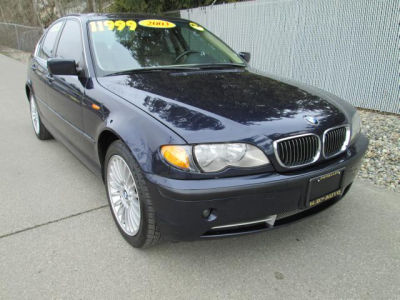 2003 BMW 330  xi