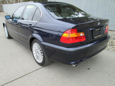 2003 BMW 330  xi