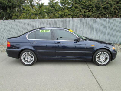2003 BMW 330  xi