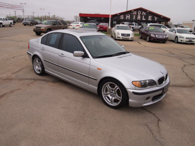 2004 BMW 330  i