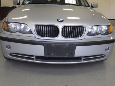 2004 BMW 330  i
