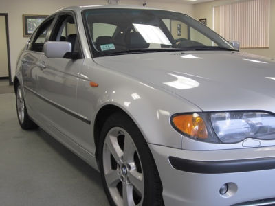 2004 BMW 330  i