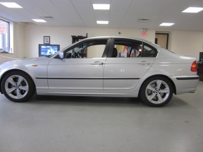 2004 BMW 330  i