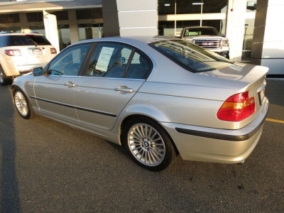2003 BMW 330 i
