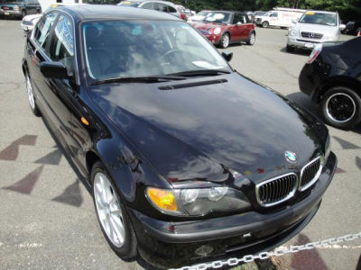 2004 BMW 330  xi