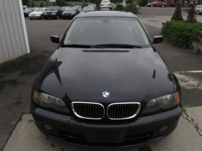 2004 BMW 330  xi