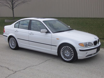 2002 BMW 330  i