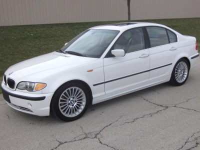 2002 BMW 330  i