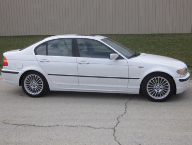 2002 BMW 330  i