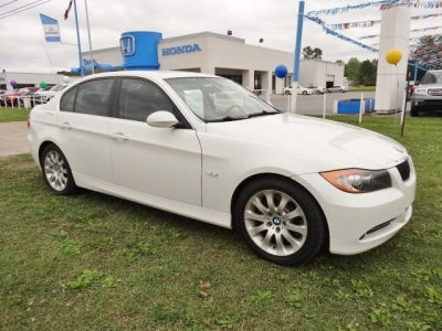 2006 BMW 330  i