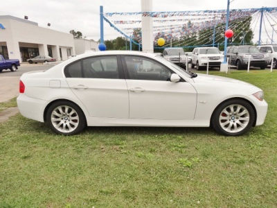 2006 BMW 330  i
