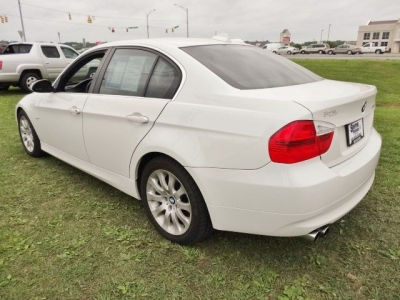 2006 BMW 330  i
