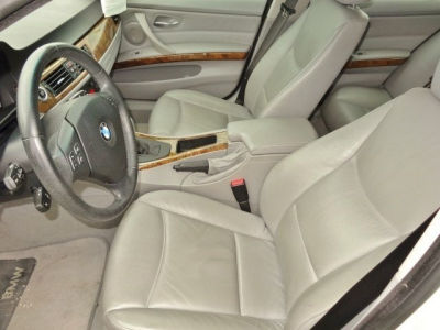 2006 BMW 330  i