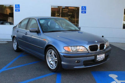 2003 BMW 330  i