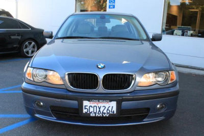 2003 BMW 330 i
