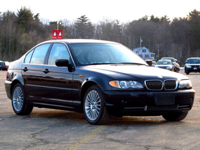 2003 BMW 330  xi