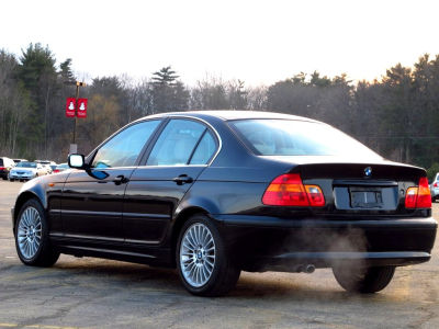 2003 BMW 330  xi