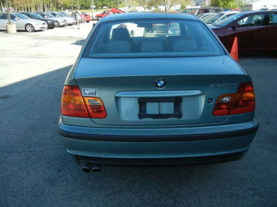 2003 BMW 330 xi