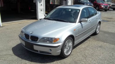 2003 BMW 330  xi