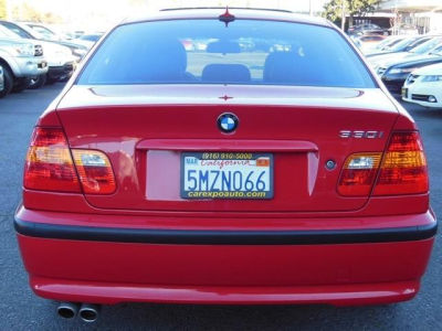2005 BMW 330 i
