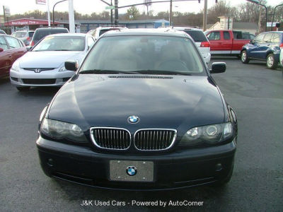 2004 BMW 330  xi