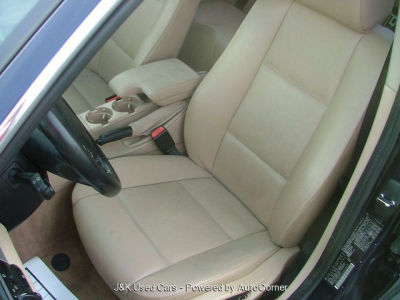 2004 BMW 330  xi