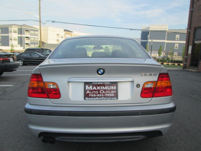 2005 BMW 330 i