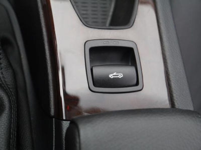 2012 BMW 328 i