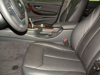 2012 BMW 328 i