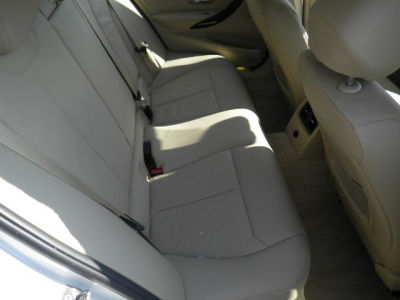 2013 BMW 328 i
