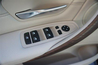 2012 BMW 328  i