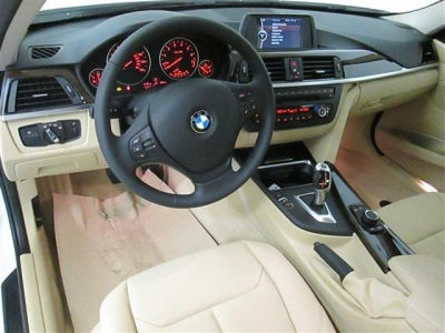 2013 BMW 328  i xDrive