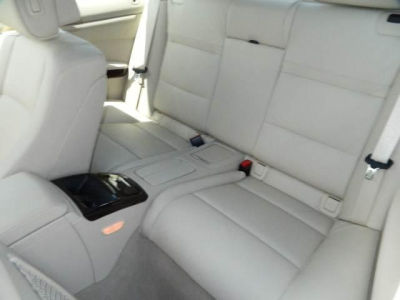 2010 BMW 328 i