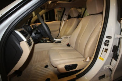 2012 BMW 328 i