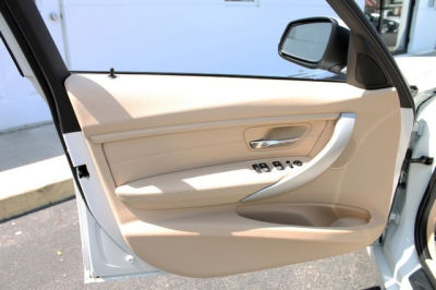 2012 BMW 328 i