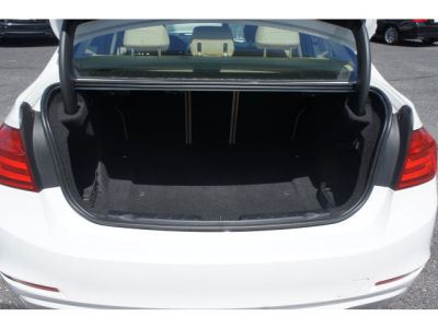 2012 BMW 328 i
