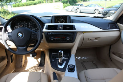 2012 BMW 328 i
