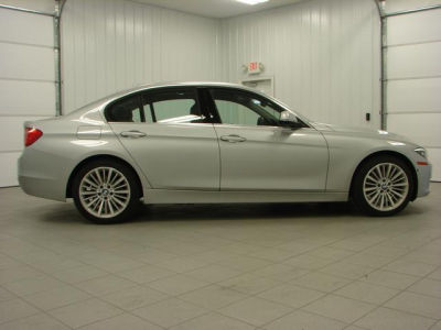 2012 BMW 328 i