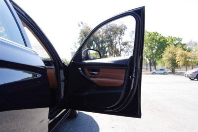 2012 BMW 328 i