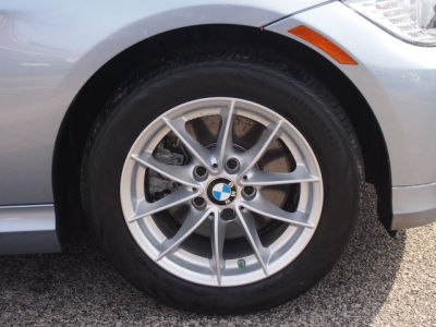 2012 BMW 328  i xDrive