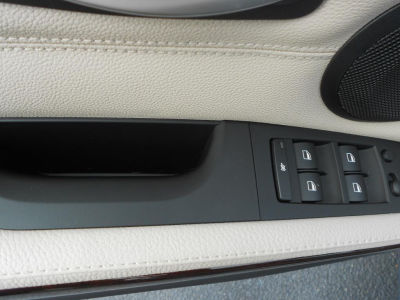 2011 BMW 328  i xDrive