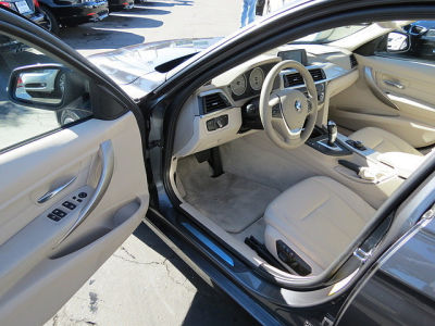 2012 BMW 328 i