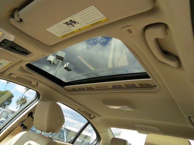 2012 BMW 328 i