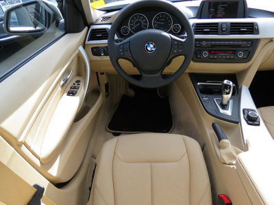 2012 BMW 328 i