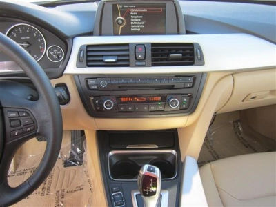 2012 BMW 328  i