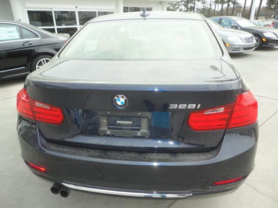 2012 BMW 328 i