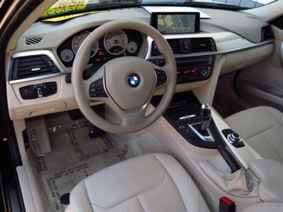 2012 BMW 328 i