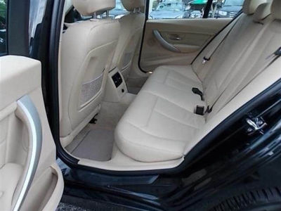 2012 BMW 328 i