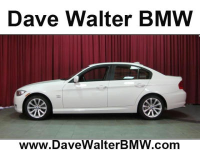 2011 BMW 328  i xDrive